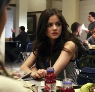 🖤 31b9e580 女性, 人々, テーブル, ボトル, ランチ telegram sticker