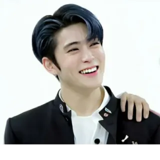 🦅 59ff14d9 ภาพเหมือน, เกาหลี, ผู้ชาย, ยิ้ม, มีความสุข, ผมสีฟ้า, ไอดอล telegram sticker