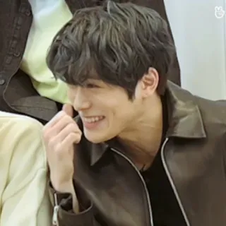 🦅 634f0c85 telegram sticker