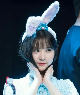 ☺️ 3f68ffac phụ nữ, cô gái, tai thỏ, dễ thương, chân dung, người, băng đô whatsapp sticker