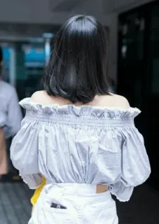 🌚 fb4895cf thời trang, phong cách, quần áo, phụ nữ, áo, quần jean whatsapp sticker