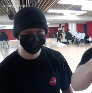 🧸 78cf562a 인게이 인우습 part 1 persone, interni, mascherine, testo coreano telegram sticker