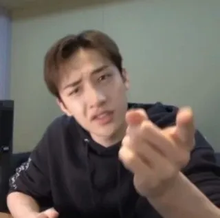 🧸 fc6d816b persona, uomo, espressione facciale, abbigliamento casual, ritratto telegram sticker