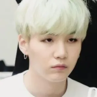 😑 67ee32b2 Suga kpop, cantante, coreano, musica, idol telegram sticker