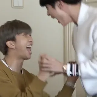 🌸 5feb7de7 personnes, hommes, fête, amitié, bonheur, joie, excitation telegram sticker