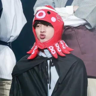 🍀 7e6a30a4 personne, chapeau, pieuvre, cape, costume, rouge, drôle telegram sticker