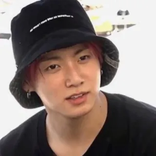 🍁 9a18f721 Jungkook NO MATTER HOW HARD YOU'RE HAVING IT, personne, homme, portrait, chapeau, k-pop, bts, idole, coréen telegram sticker