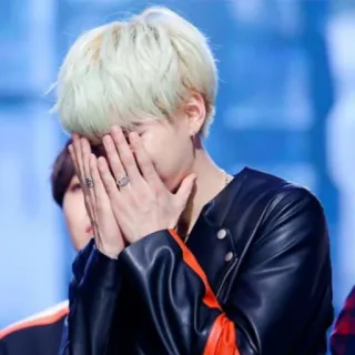 🍀 b4f8cb24 telegram sticker