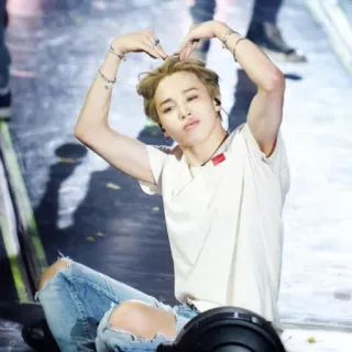 🍁 e5e76521 Jimin Jimin, BTS, K-pop, chanteur, coeur, idole telegram sticker