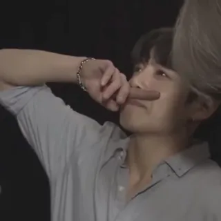 🔥 178d382e man, eten, worst, voedsel, persoon, casual telegram sticker