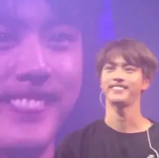 🐰 9e279cab Jin kpop, penyanyi, pria, idola, musik, potret telegram sticker