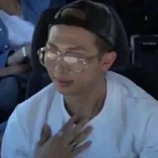 😳 f88320e1 RM RM, BTS, K-pop, penyanyi, musisi, kacamata, pria telegram sticker