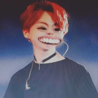 🌛 7c6b3b93 Kpop, 音楽, エンタメ, アイドル, 顔, 面白い, ミーム telegram sticker