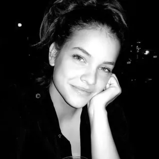 🌩 36129445 여자, 인물사진, 사람, 얼굴, 미소 telegram sticker