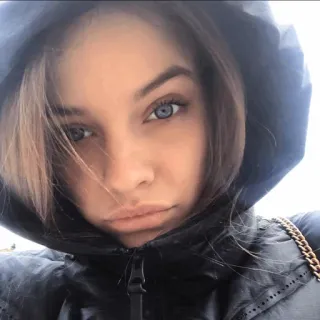 🌩 390ba4c0 여자, 인물, 소녀, 후드티, 모델, 얼굴, 눈 telegram sticker