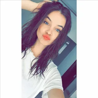 💋 64d2fba0 mujer, retrato, chica, selfie, hermosa, morena whatsapp sticker