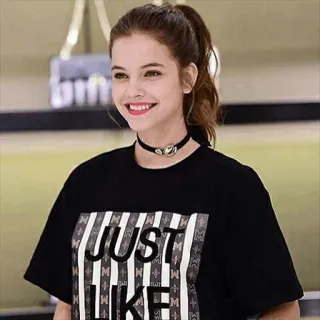 ☺️ bd71eab2 JUST LIKE mujer, camiseta, moda, estilo, ropa, retrato whatsapp sticker