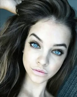 😐 d2c9e8de retrato, mujer, modelo, belleza, ojos azules, selfie whatsapp sticker