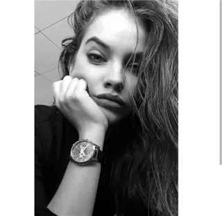 🐾 c28c73d1 女人, 肖像, 黑白, 模特, 脸, 手表 telegram sticker