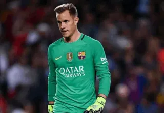 😐 158d1357 QATAR AIRWAYS futebol, esporte, esportes, goleiro, Qatar Airways whatsapp sticker