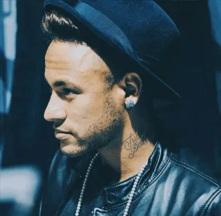 😐 54239b92 Neymar Neymar, jogador de futebol, futebol, chapéu, atleta, esporte whatsapp sticker