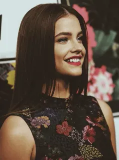 🌩 86f170f7 여자, 인물사진, 사람, 미소, 갈색 머리, 메이크업, 얼굴, 스타일 telegram sticker