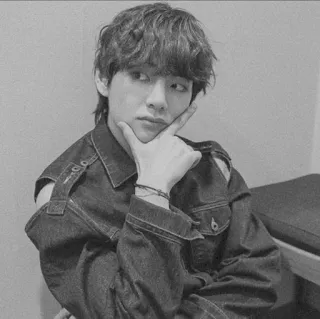 🕯 a127b141 V Kpop, Певец, Айдол, BTS, V, Ким Тэхён whatsapp sticker