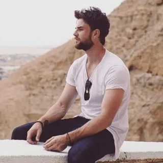 🚩 ab5b9ae2 Mann, männlich, Porträt, Person, draußen whatsapp sticker