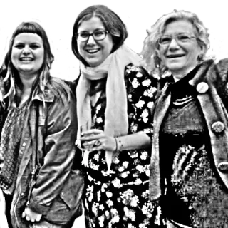 👩 9231737a wanita, tersenyum, kacamata, teman, grup, bahagia whatsapp sticker