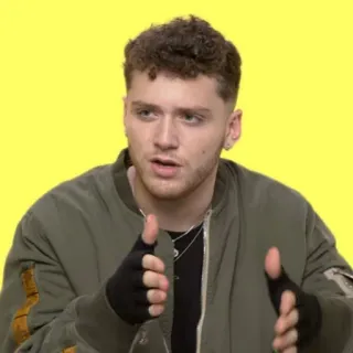 🌿 d7bc646f homme, personne, cheveux bouclés, masculin, veste vert olive, gants whatsapp sticker