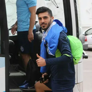 👍 9f7ea90b hombre, pulgar arriba, persona, viajes, transporte whatsapp sticker