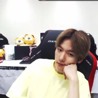 🍯 4dd26951 telegram sticker