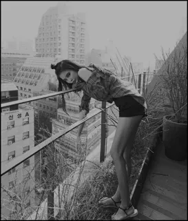 ◾️ 5e54419c vrouw, stad, mode, model, dak, stedelijk, portret, stijl whatsapp sticker