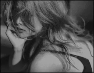 ◾️ 9043f7f1 vrouw, kapsel, monochroom, portret, zwart-wit, haar whatsapp sticker