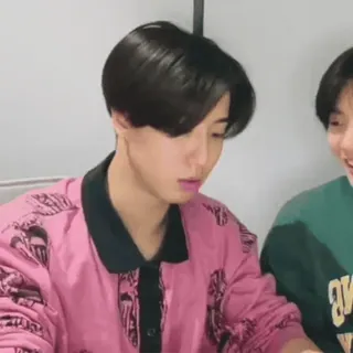 🍩 05fcc0d0 telegram sticker