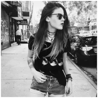 🕶 7c3ea2e6 woman, sunglasses, street, urban, city, fashion, style telegram sticker