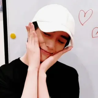 🐻 0d41cf44 person, mann, mütze, herz, lächeln, glücklich whatsapp sticker