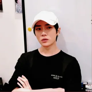 🐻 3f496f18 acmé de la vie ADLV acme de la vie, ADLV, Mode, Koreanische Mode, Streetwear whatsapp sticker