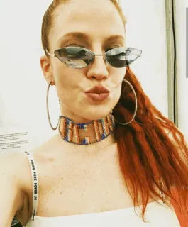 🌈 d56f62ee B*TCH ผู้หญิง, แว่นกันแดด, ภาพเหมือน, เซลฟี่ telegram sticker