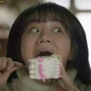 ✨ 17817edd mulher, comendo, bolo, engraçado, expressão facial telegram sticker