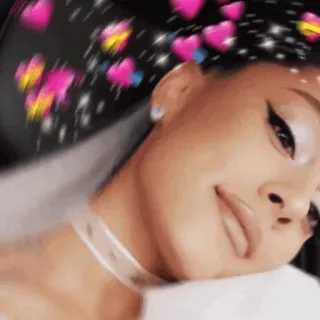 🗞 9818d773 Ariana Grande поп-певец, знаменитость, сердечки, певец, музыкант whatsapp sticker