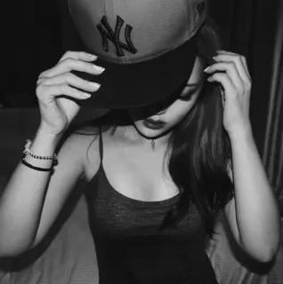 🥀 597d7d6e woman, hat, New York Yankees, fashion, style telegram sticker