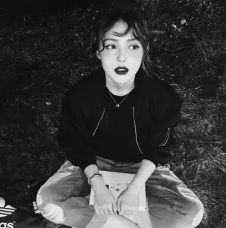 🌚 6f1ed6b7 woman, portrait, sitting, black and white, person, outdoors telegram sticker