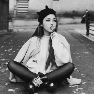 🥀 d88cfccd woman, sitting, fashion, street, style, pose telegram sticker