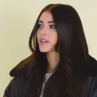 🌎 1adab692 Madison Beer cantante, celebrità, modella, bruna telegram sticker