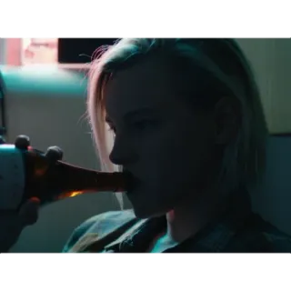 🍃 0ca34641 boire, femme, alcool, bouteille telegram sticker