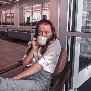 🌟 78f19d2c femme, café, intérieur, portrait, assise, boire, rousse whatsapp sticker