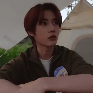 🥭 2977150f мужчина, портрет, человек, молодежь, кэжуал whatsapp sticker