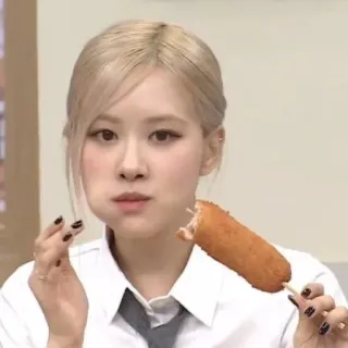 🌮 88ac4dc1 Rose makanan, wanita, potret, camilan, korea, idola telegram sticker