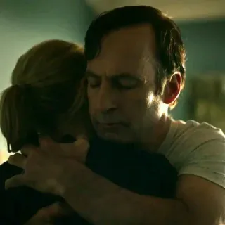 ⚖️ 28d94ca0 Saul Goodman Better Call Saul сериал, объятия, эмоциональный, Сол, Во все тяжкие, Лучше звоните Солу whatsapp sticker